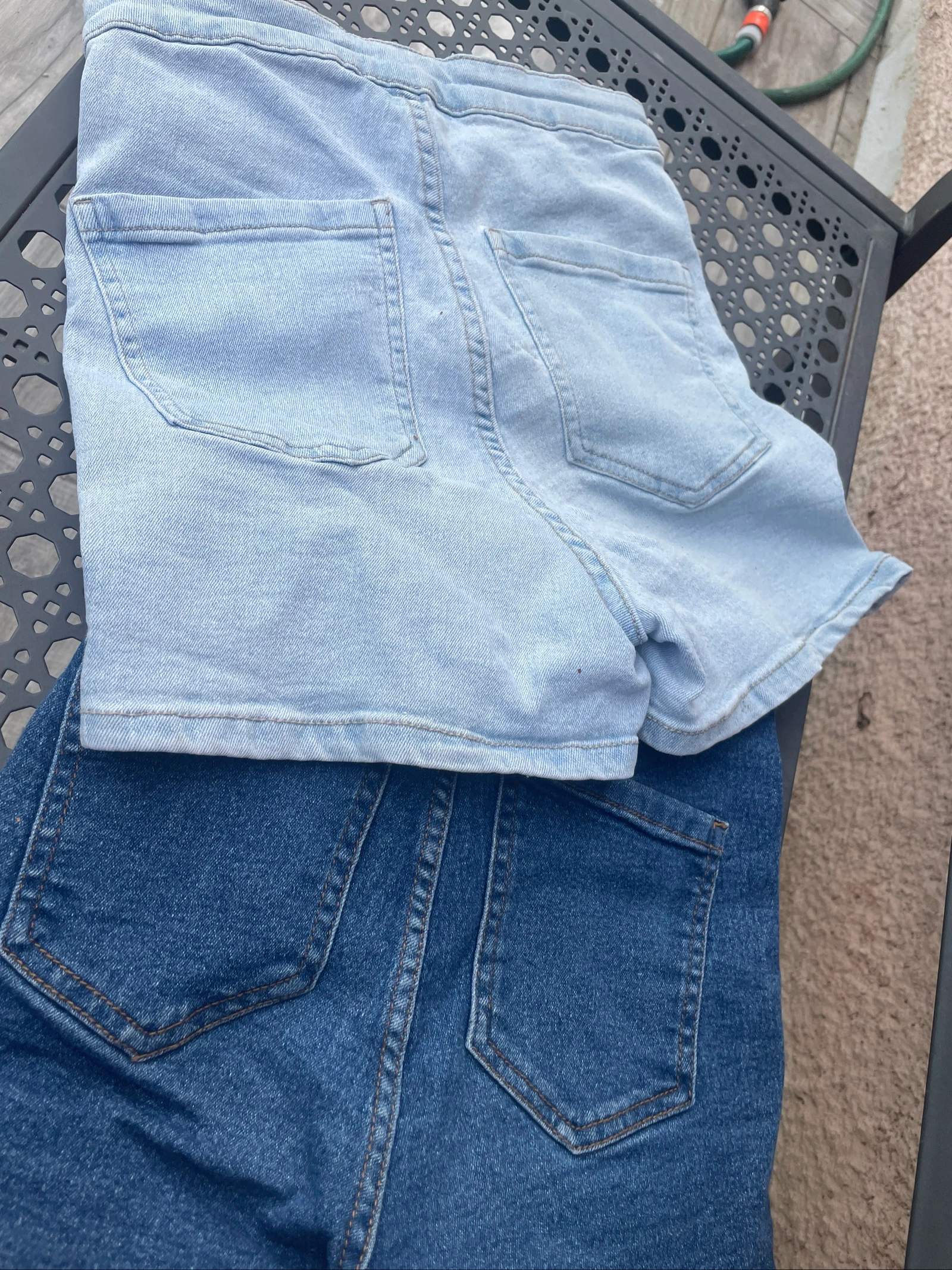 2 shorts maat 34 – photo 2